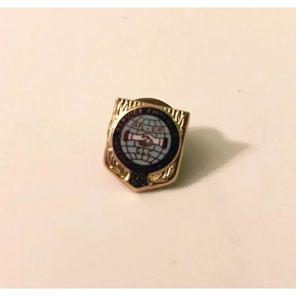 Vintage  Service Employees International Union Pin Enamel - Picture 8 of 12